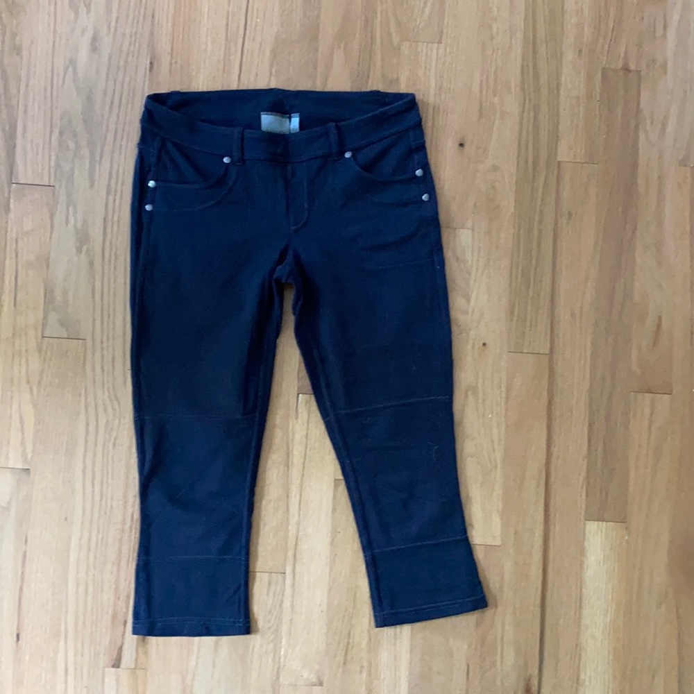 Athleta black Bettona capri jeggings